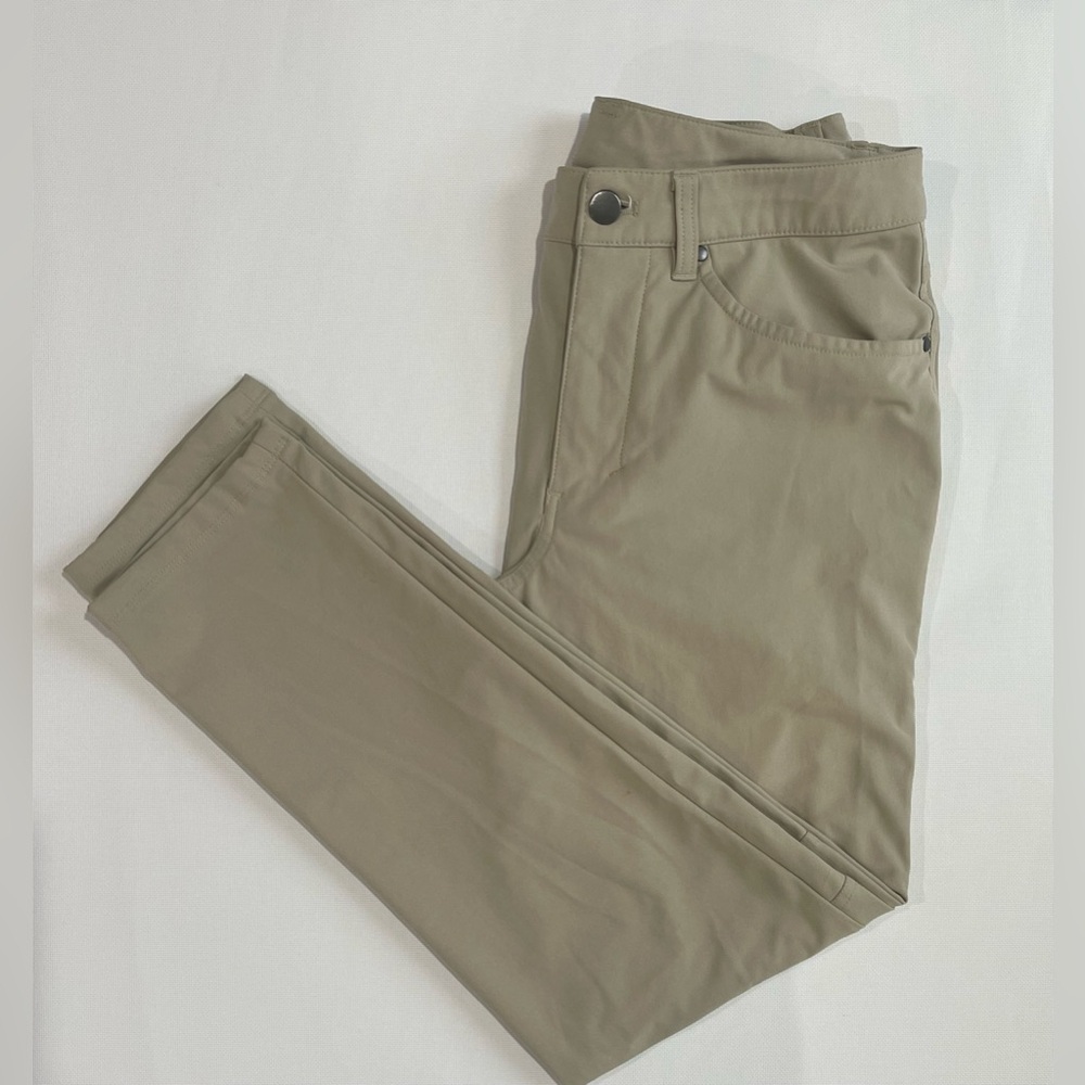 Lululemon Men’s ABC Pant Wacky Khaki Size 28x26